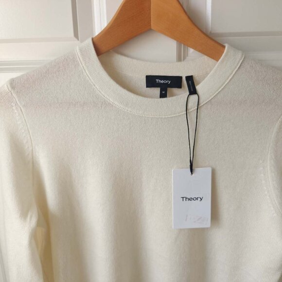 NWT Theory Kaylenna Crewneck Sweater in Feather Cashmere - Picture 5 of 5